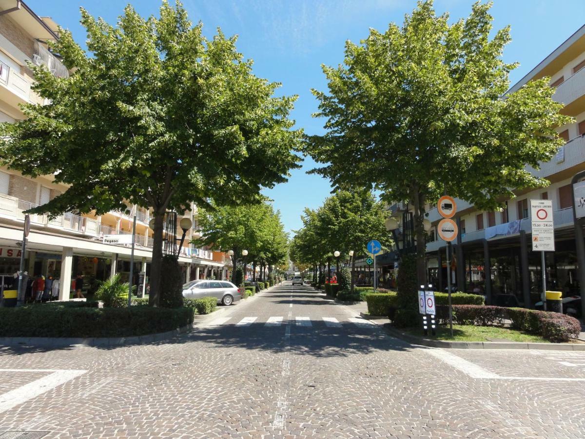 Storione - Appartamenti Bibione Exterior foto