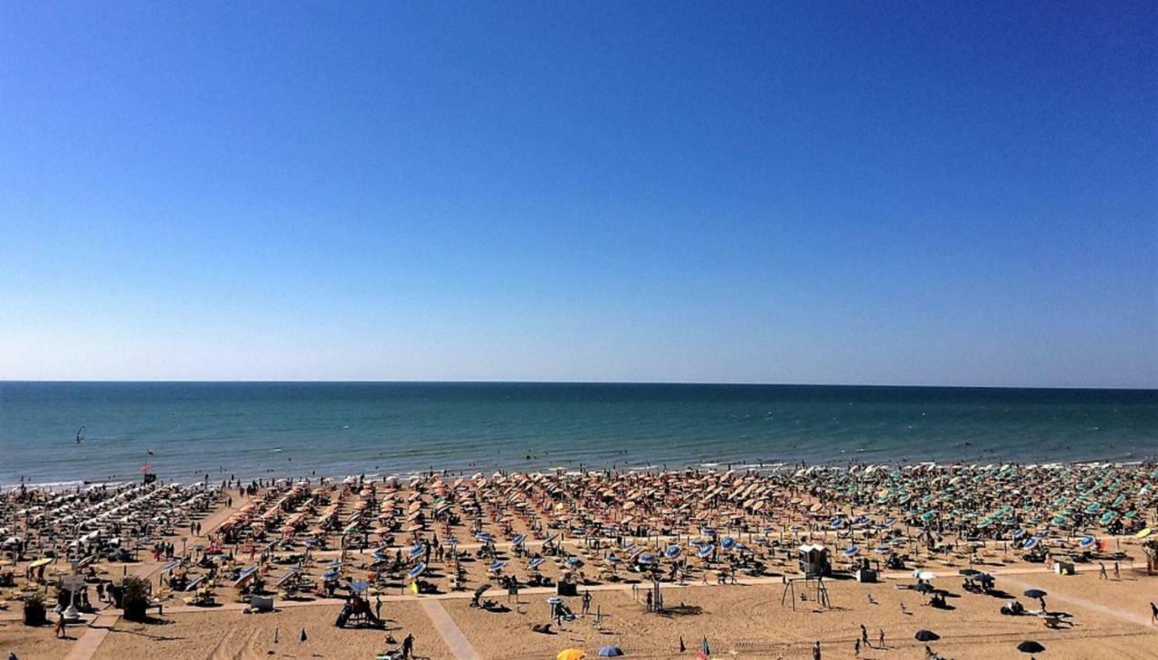 Storione - Appartamenti Bibione Exterior foto